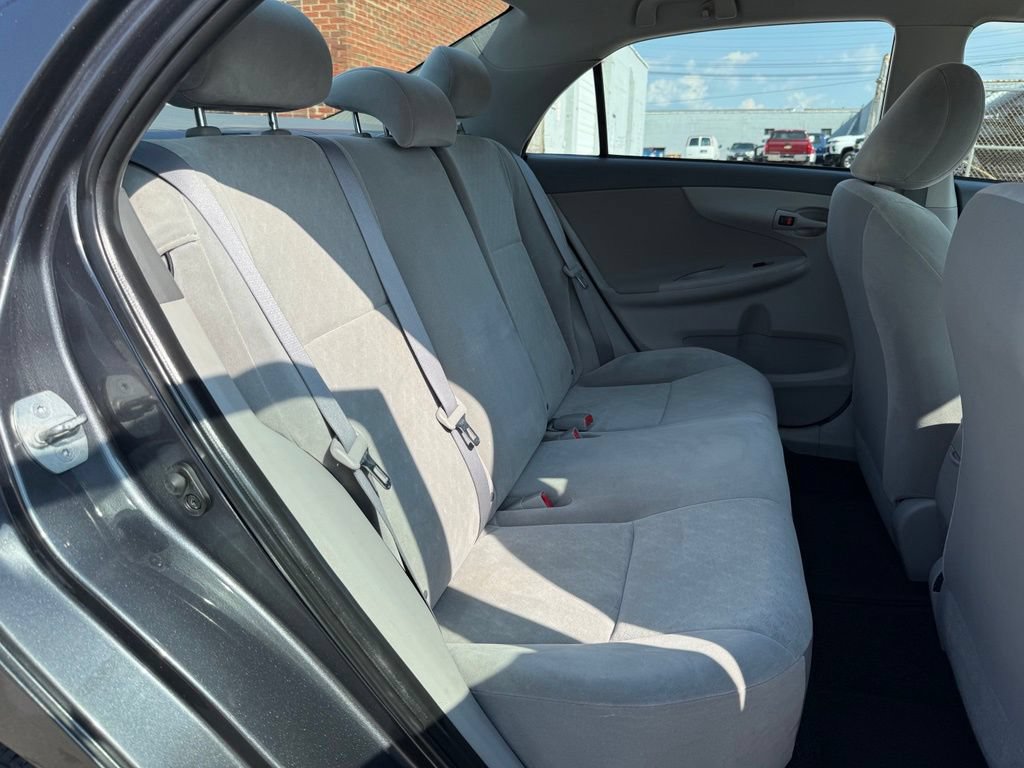 Used 2009 Toyota Corolla FWD image 19