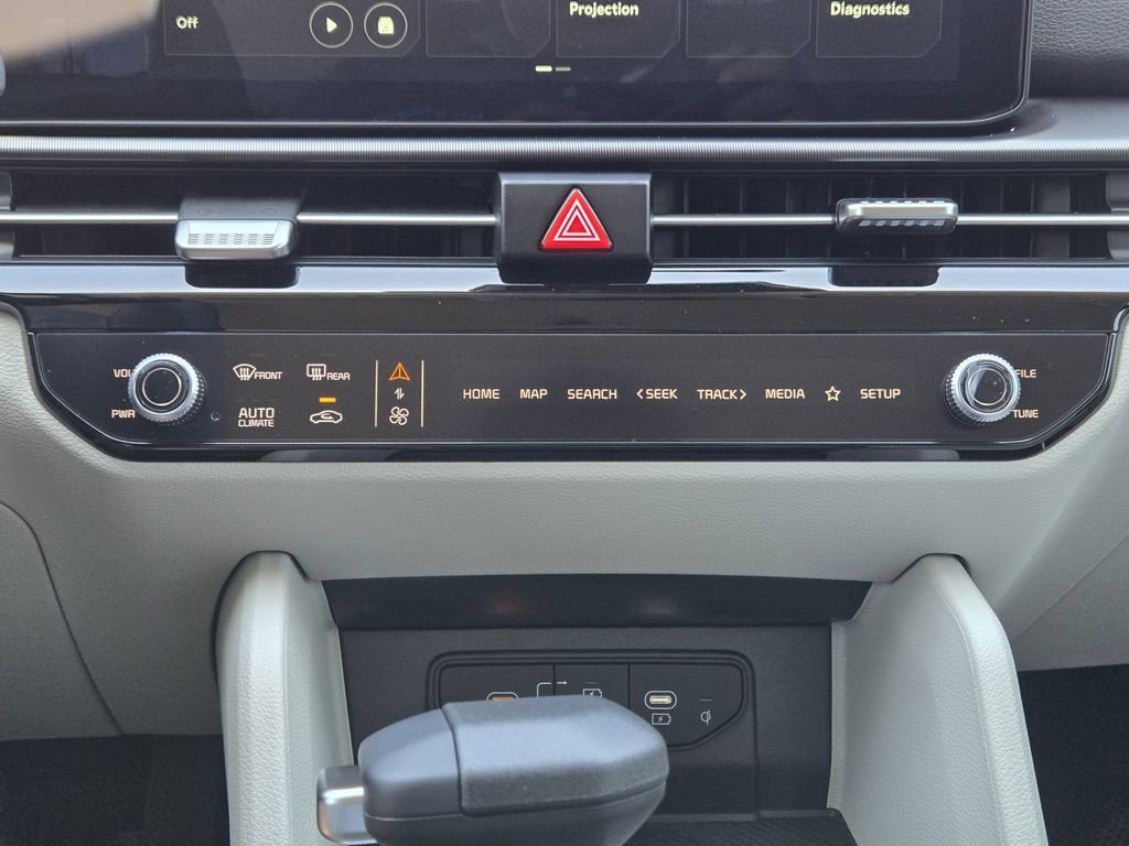 New 2026 Kia Sportage EX FWD image 16