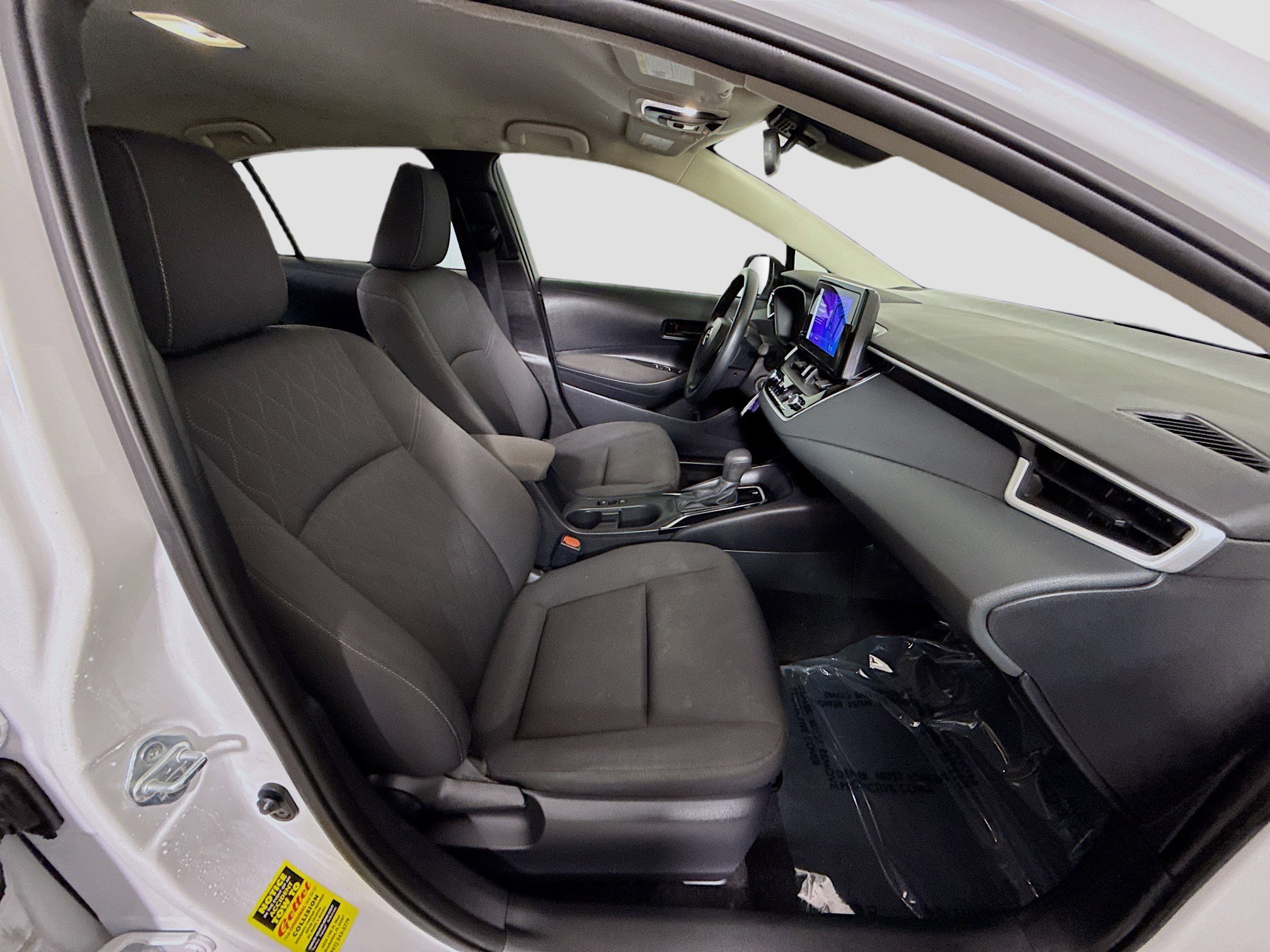 Used 2024 Toyota Corolla LE image 28