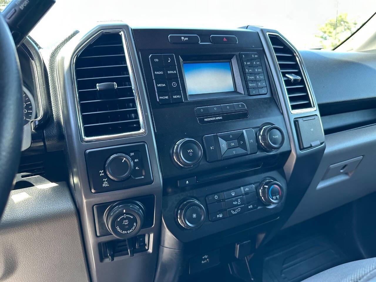 Used 2016 Ford F150 XLT w/ Equipment Group 301A Mid AWD/4WD image 32