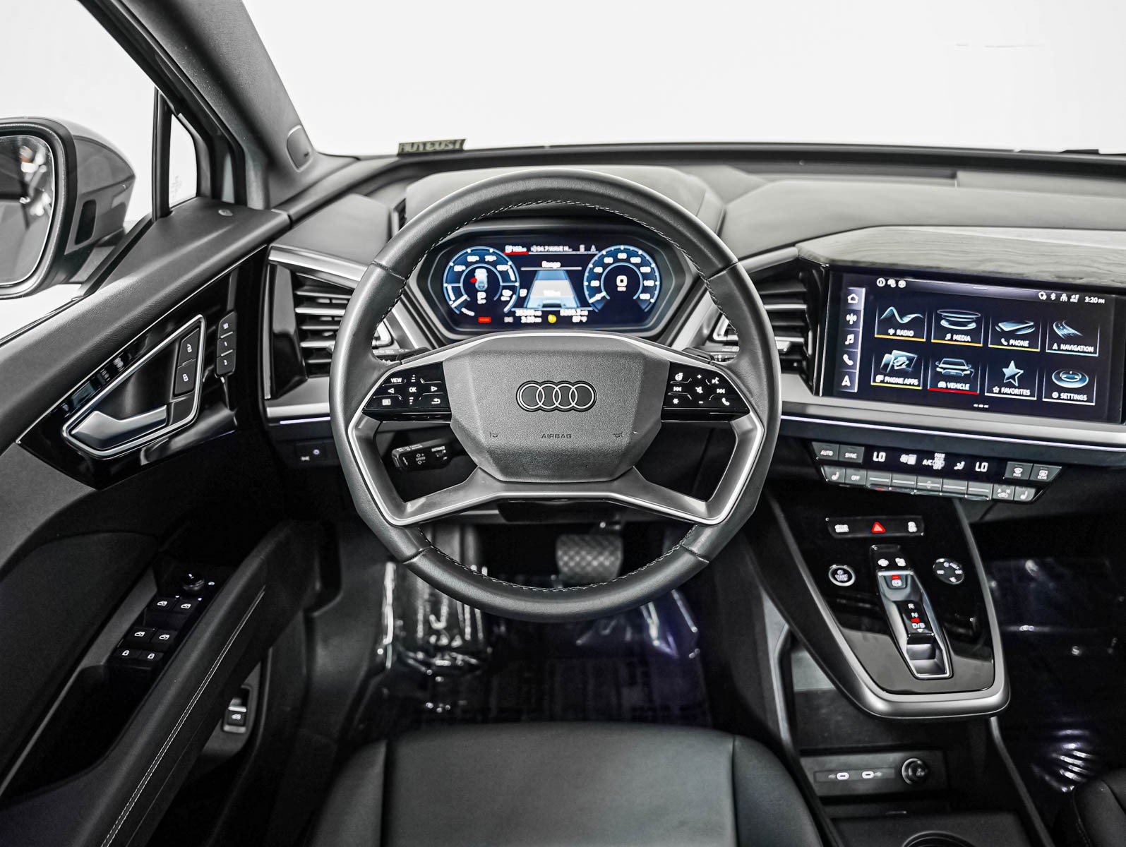 Used 2023 Audi Q4 e-tron Premium Plus w/ Premium Plus AWD/4WD image 14