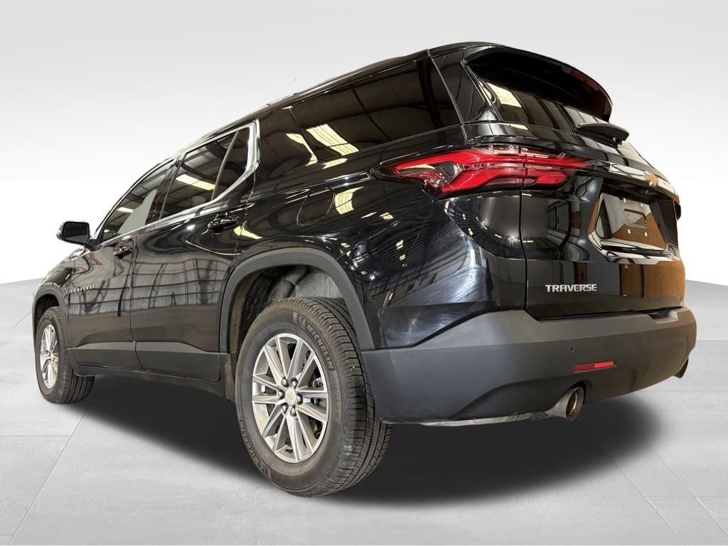 Used 2022 Chevrolet Traverse LT FWD image 11
