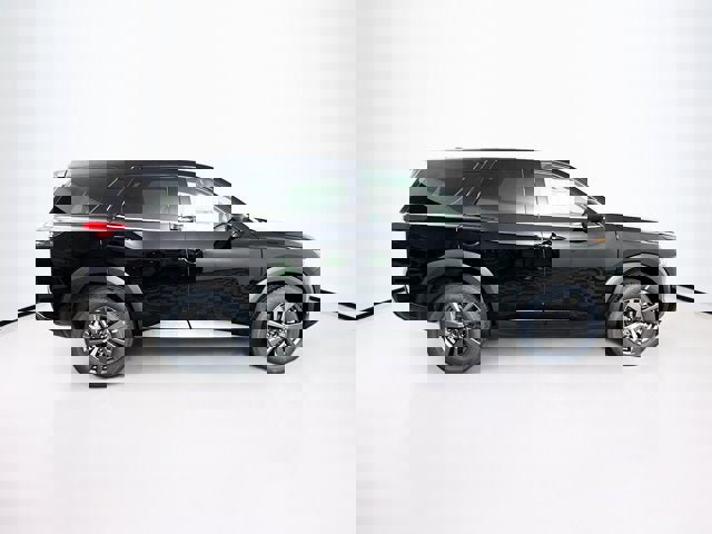 New 2025 Nissan Pathfinder S image 4