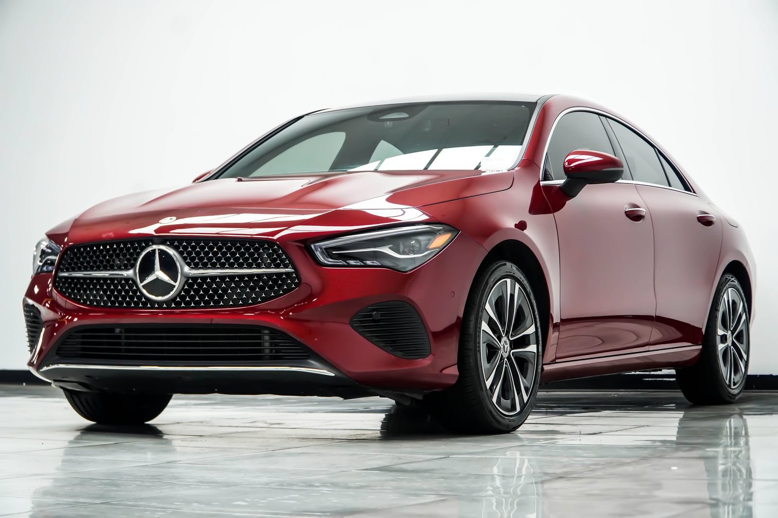 Used 2025 Mercedes-Benz CLA 250 image 10