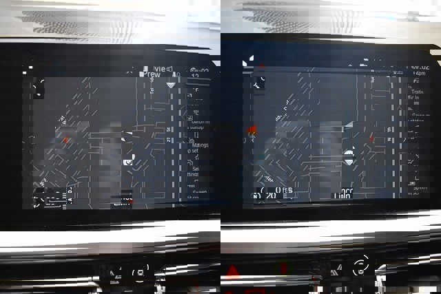 Used 2021 BMW 330i xDrive Sedan w/ Premium Package image 30