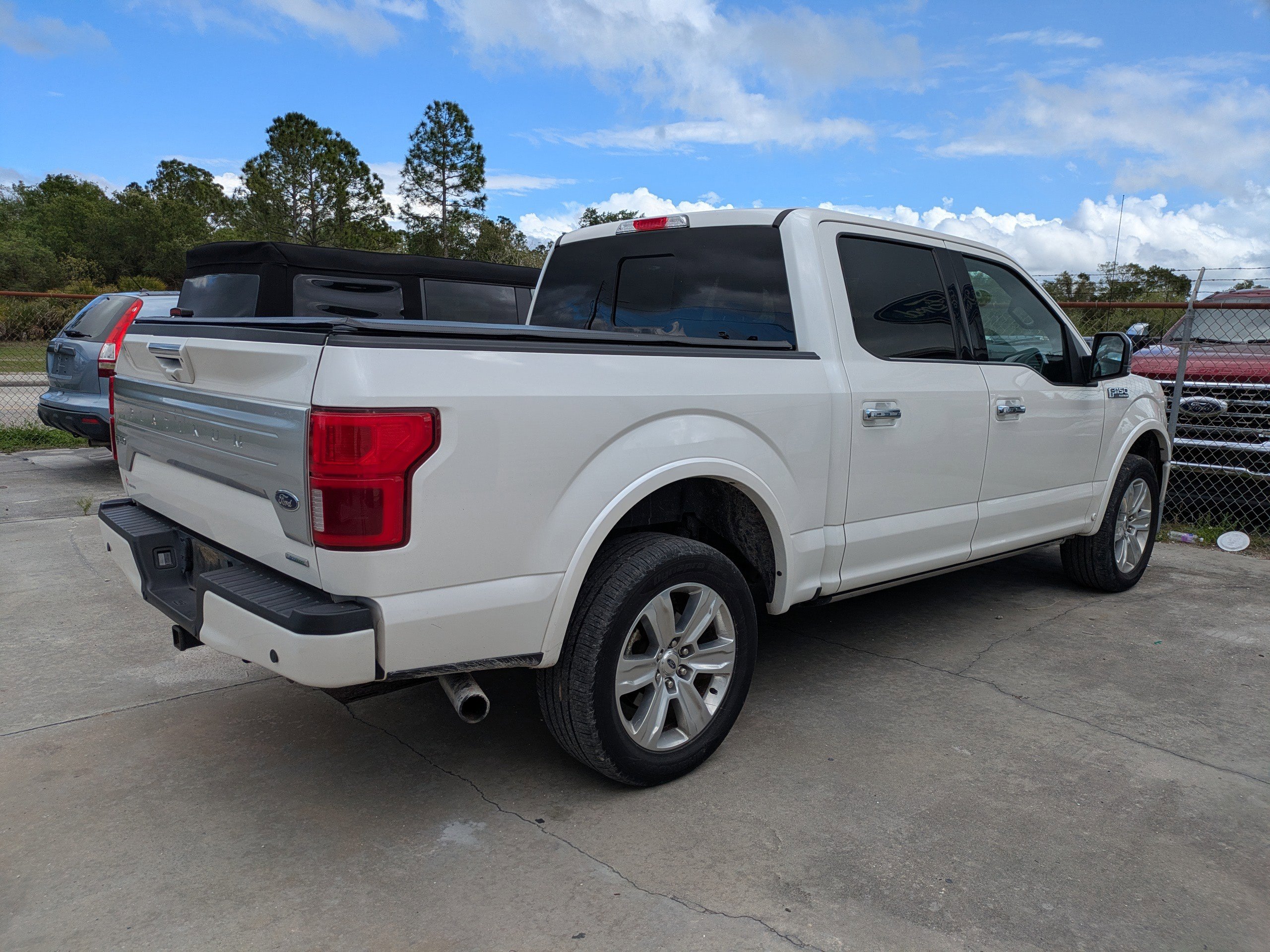 Used 2019 Ford F150 Platinum w/ Equipment Group 701A Luxury image 4
