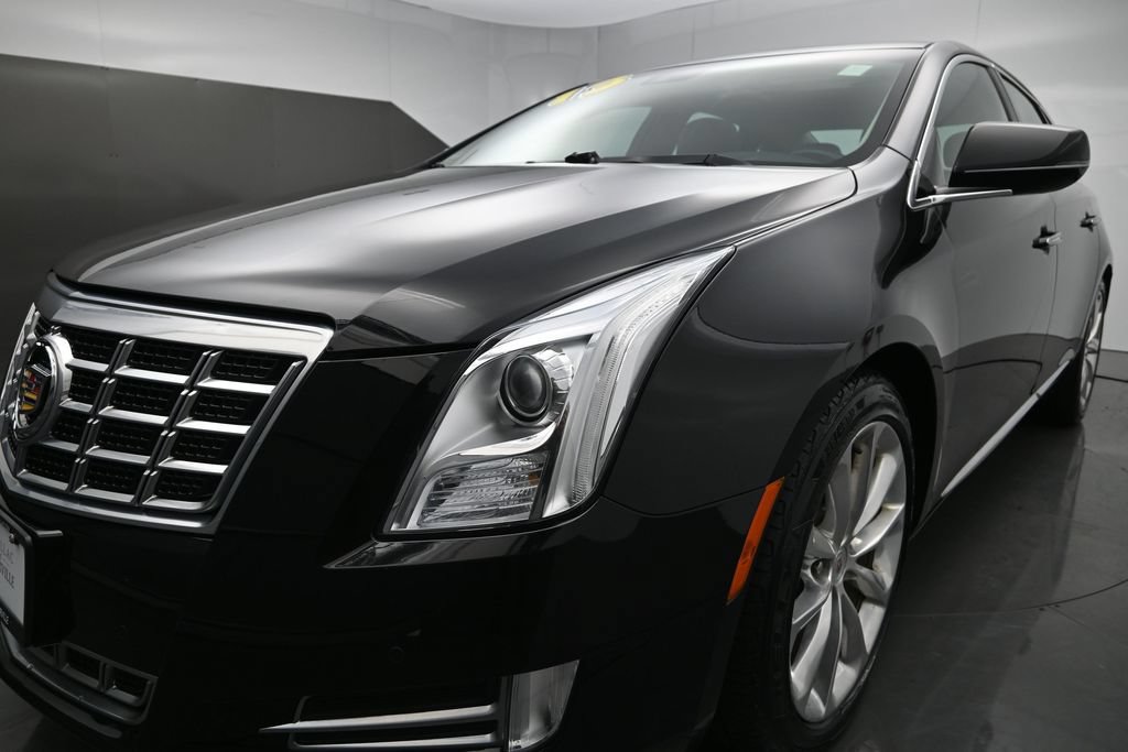 Used 2013 Cadillac XTS Premium AWD/4WD image 32