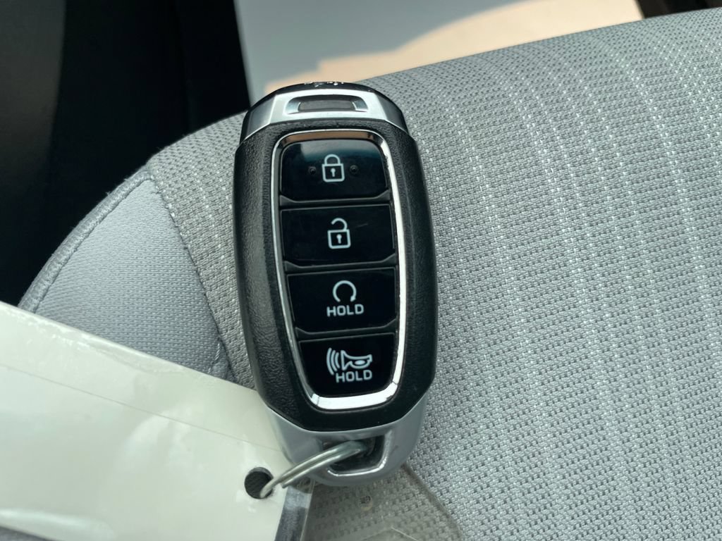 Used 2023 Hyundai Kona SEL w/ Cargo Package AWD/4WD image 20
