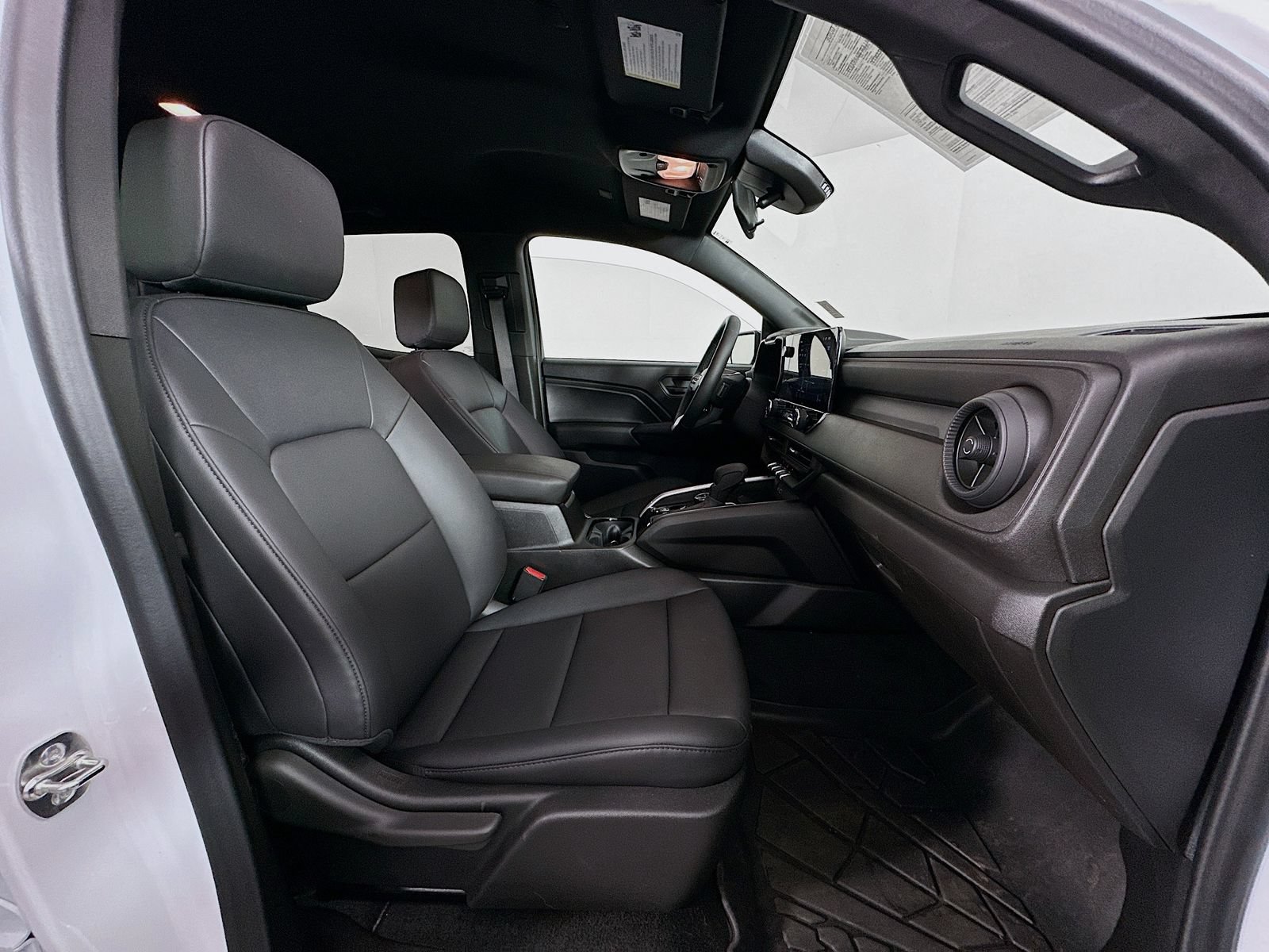 Used 2026 Chevrolet Colorado Trail Boss AWD/4WD image 29