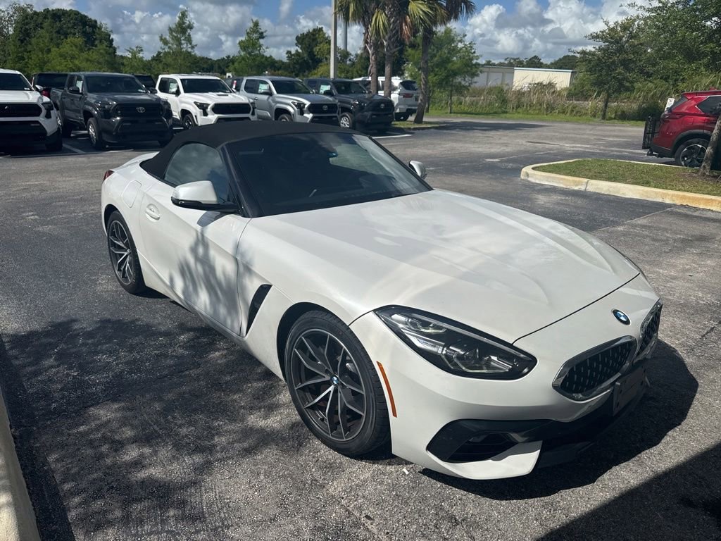 Used 2022 BMW Z4 sDrive30i w/ Driving Assistance Package RWD image 2