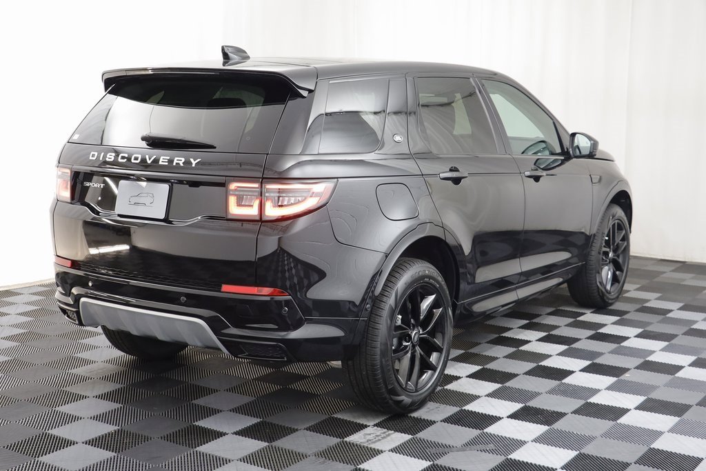 New 2025 Land Rover Discovery Sport S image 19