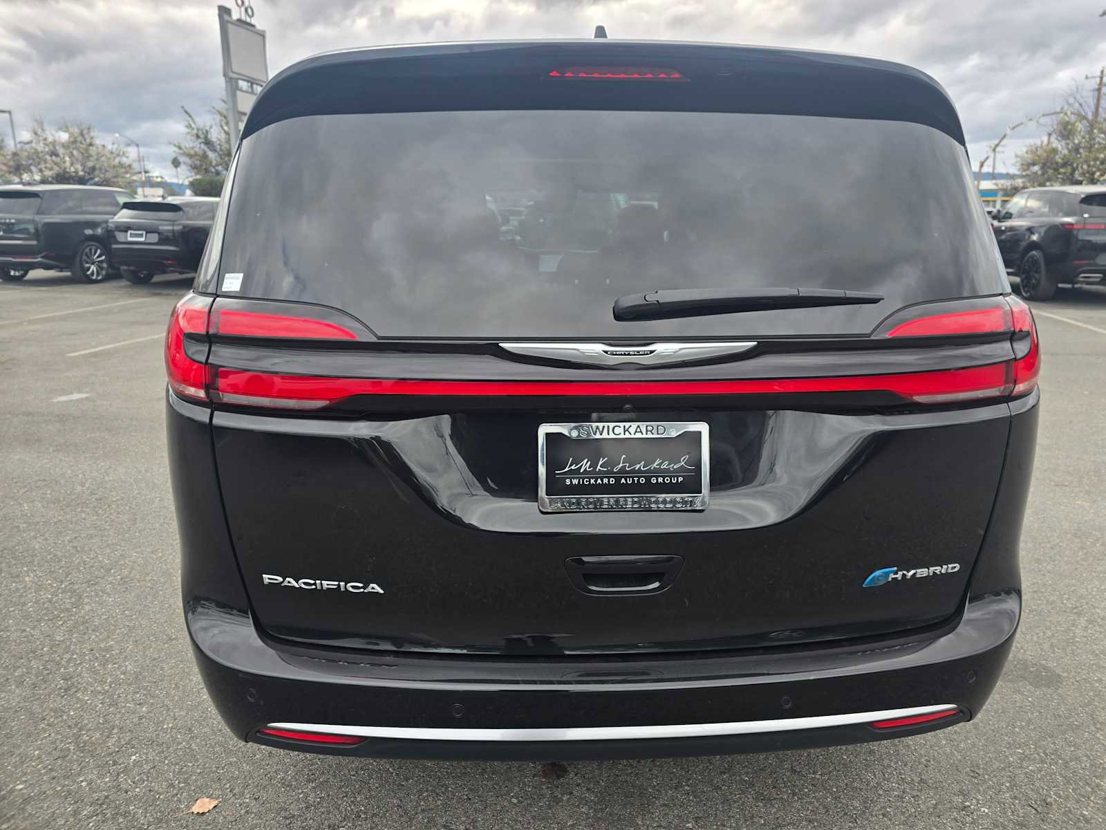 Used 2023 Chrysler Pacifica Pinnacle image 12