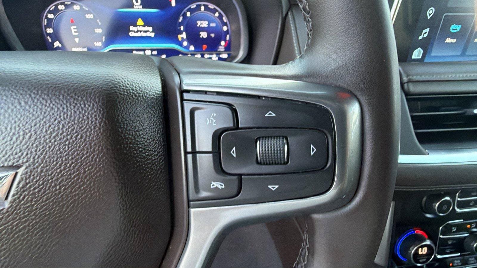 Used 2023 Chevrolet Suburban LT RWD image 31
