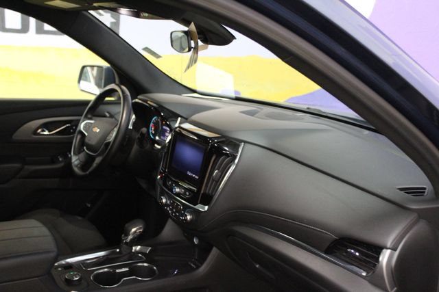 Used 2023 Chevrolet Traverse LT AWD/4WD image 11