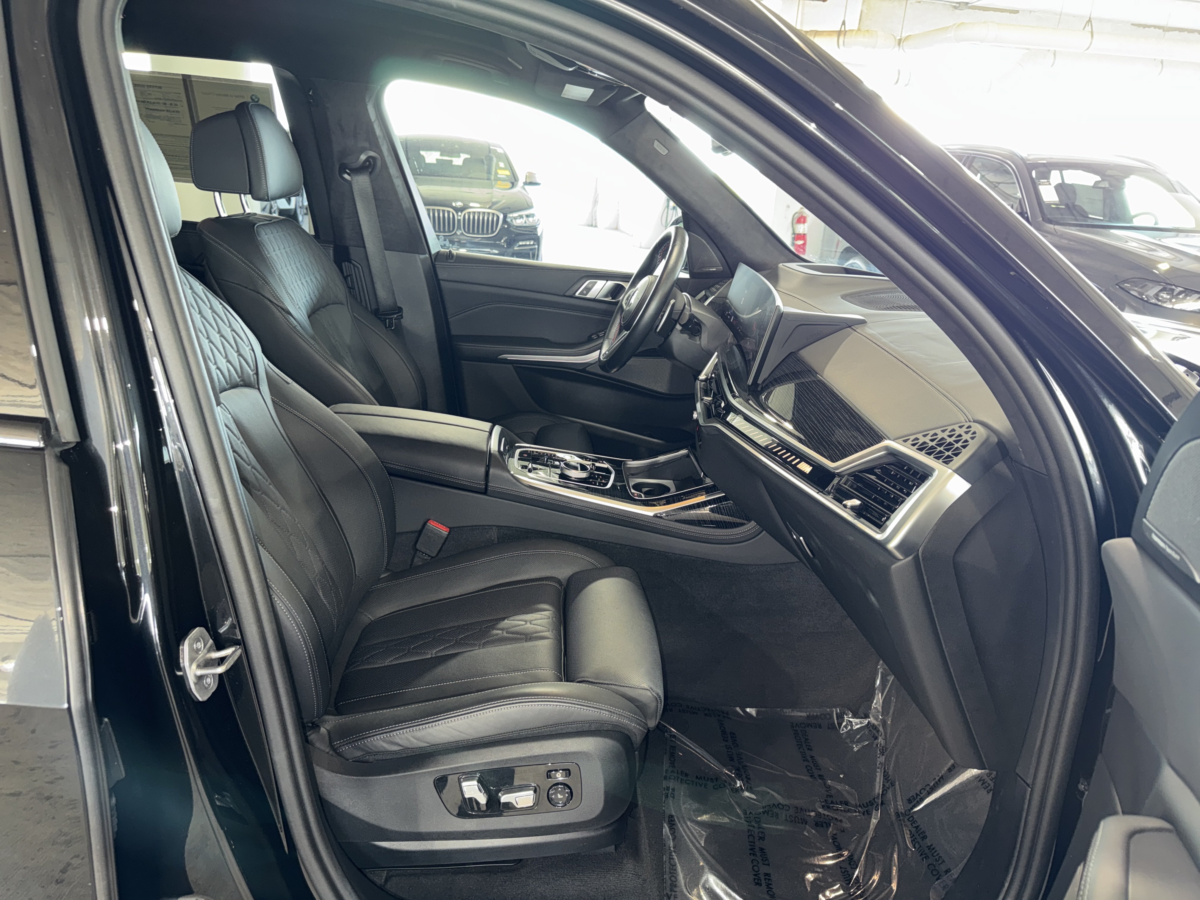 Used 2024 BMW X7 M60i w/ Executive Package AWD/4WD image 10
