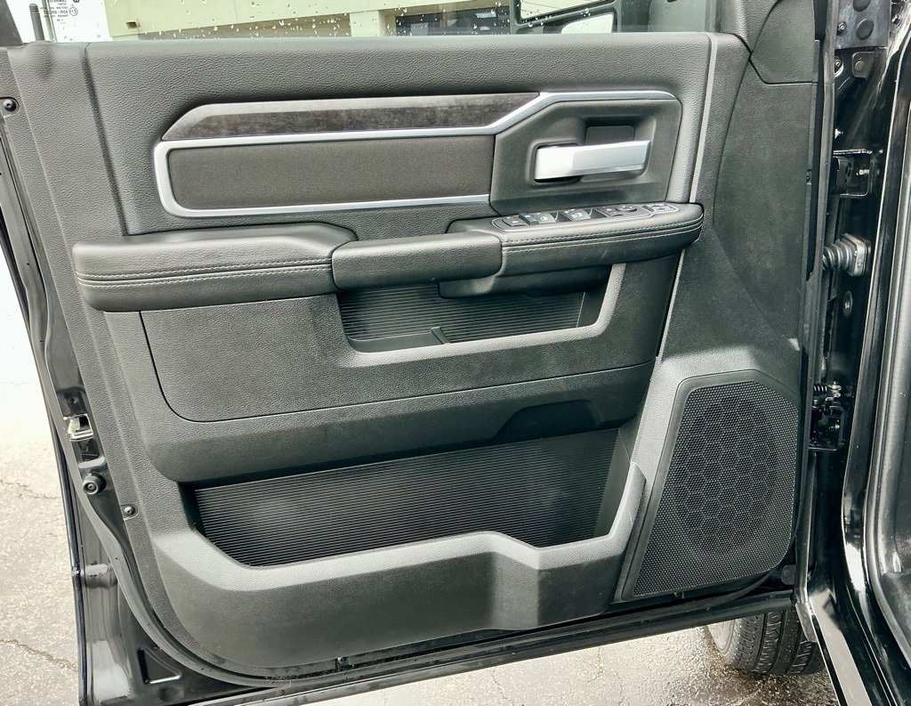 Used 2024 RAM 3500 Big Horn w/ Night Edition image 42