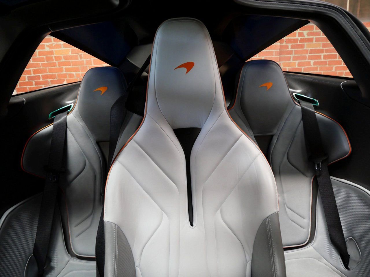Used 2020 McLaren Speedtail RWD image 19