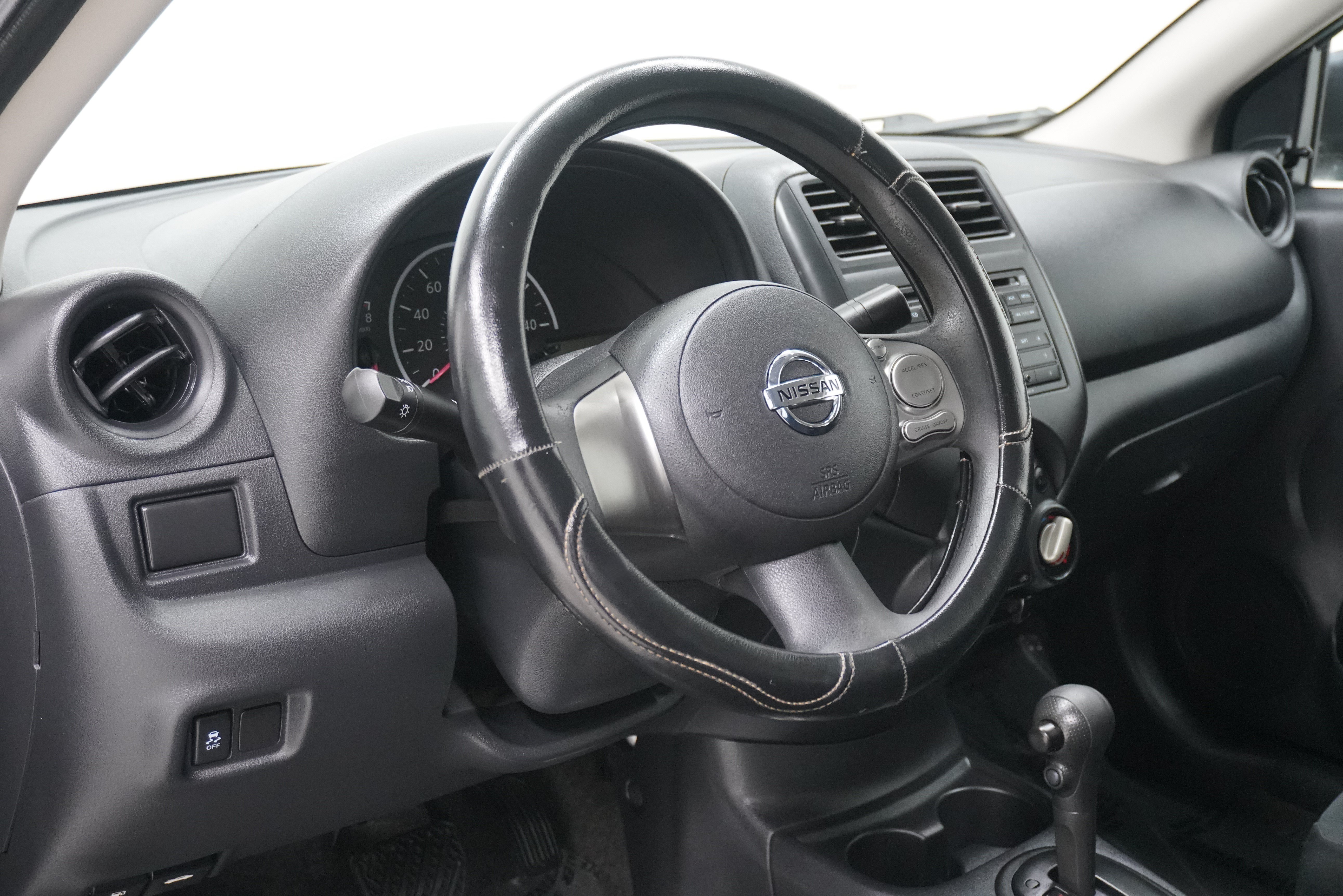 Used 2014 Nissan Versa S Plus FWD image 10