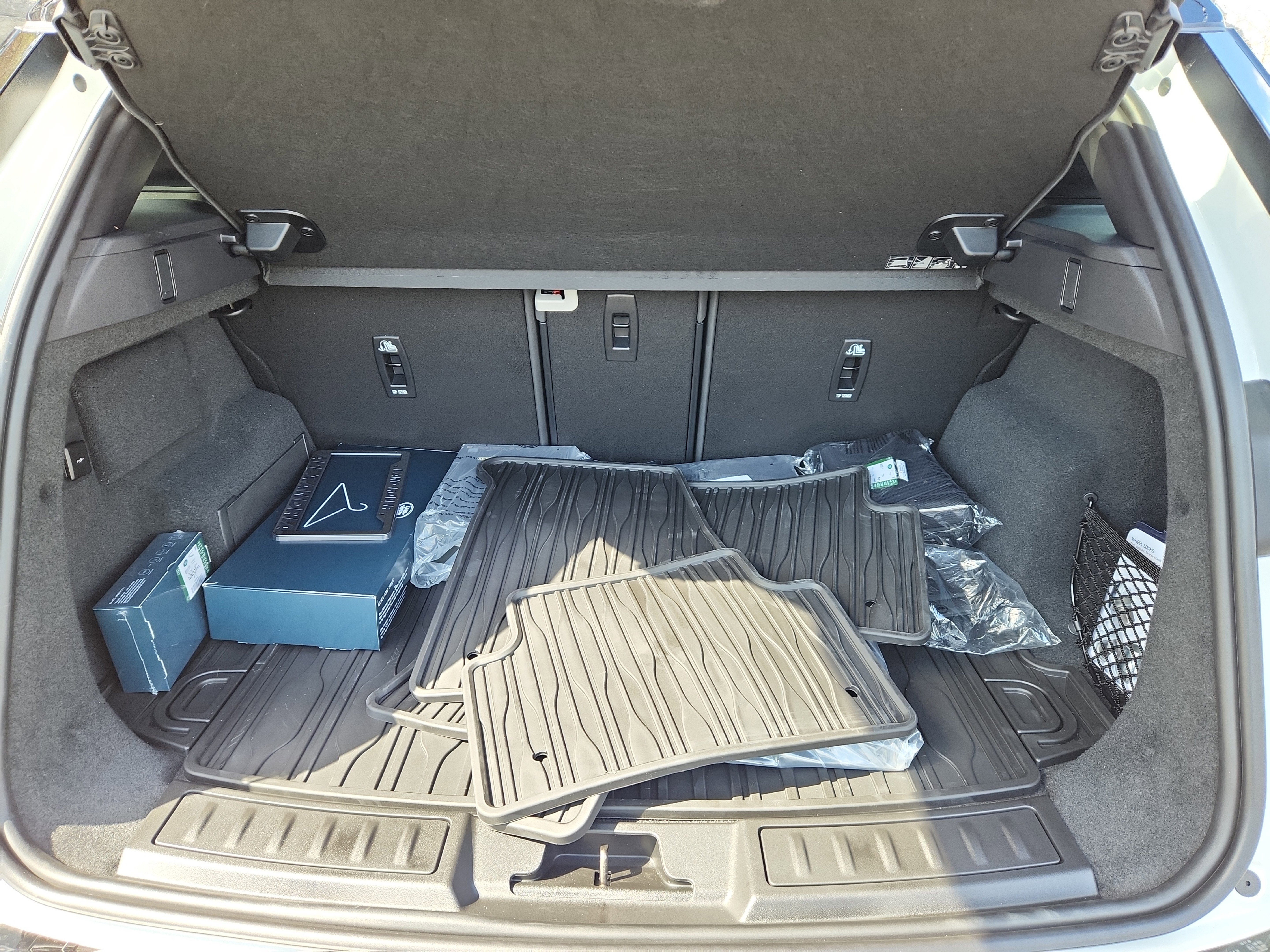 Certified 2026 Land Rover Range Rover Evoque S image 13