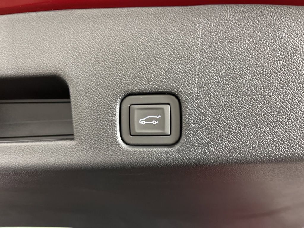 New 2026 Chevrolet Traverse High Country image 14