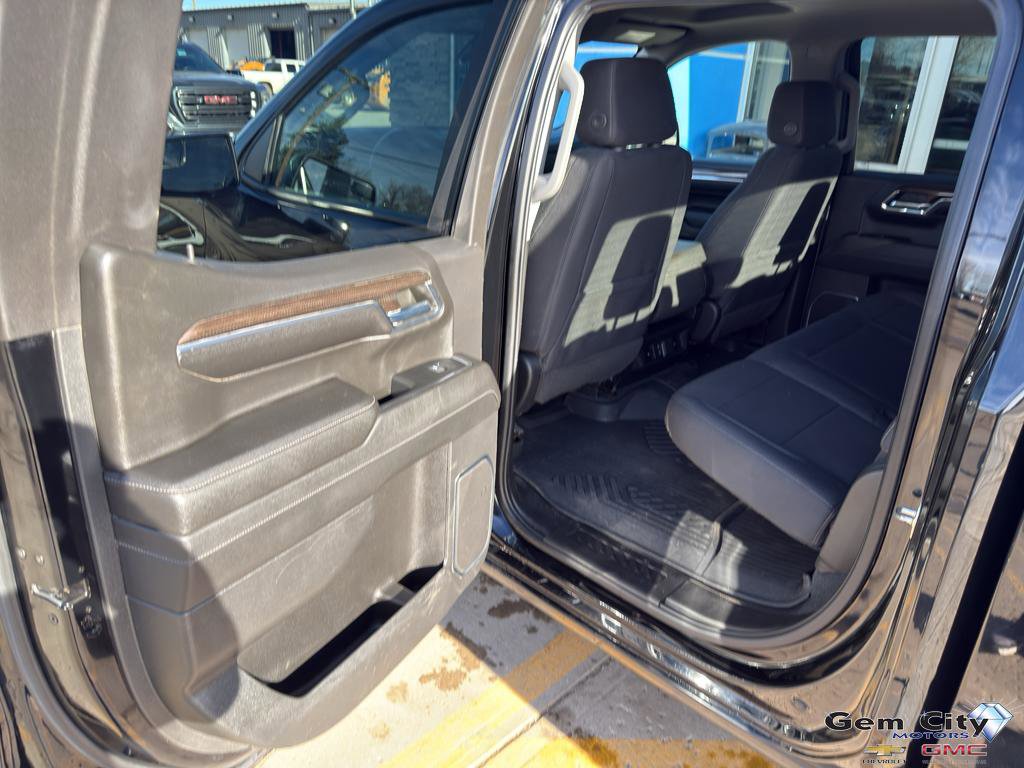 Used 2023 Chevrolet Silverado 1500 LT AWD/4WD image 9