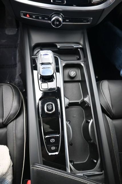 Used 2024 Volvo S60 B5 Plus FWD image 11