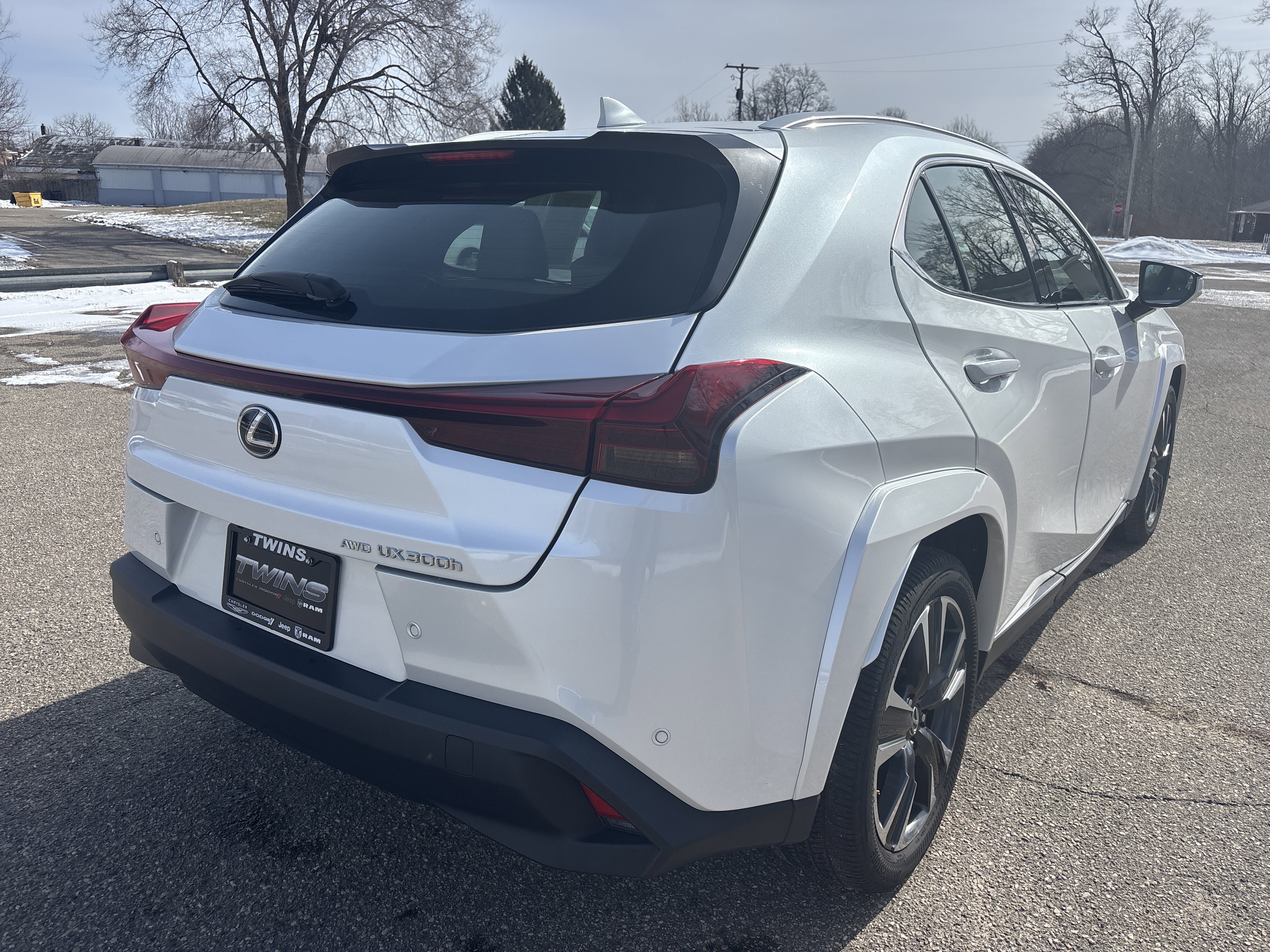 Used 2025 Lexus UX 300h AWD w/ Cold Area Package image 3