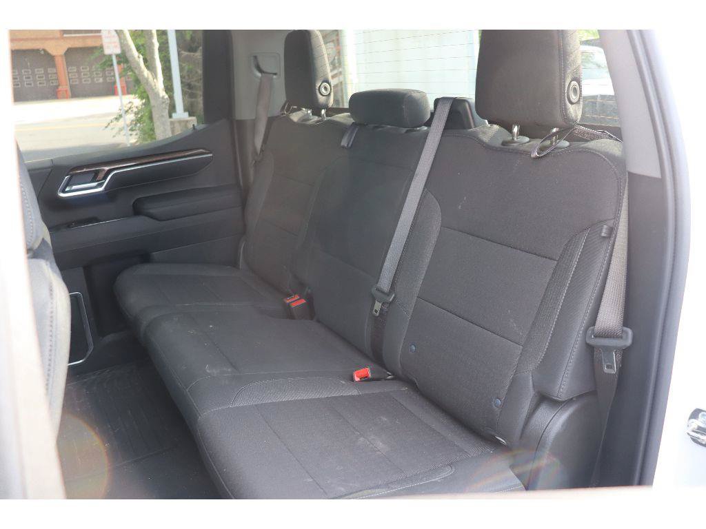 Certified 2026 Chevrolet Silverado 1500 RST AWD/4WD image 26