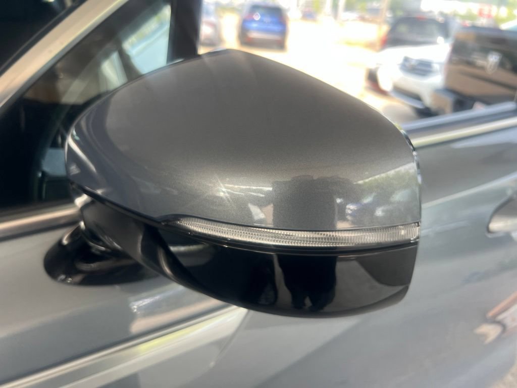 Certified 2024 Kia Sorento LX FWD image 29