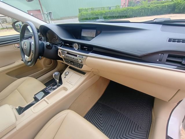 Used 2014 Lexus ES 350 FWD image 45