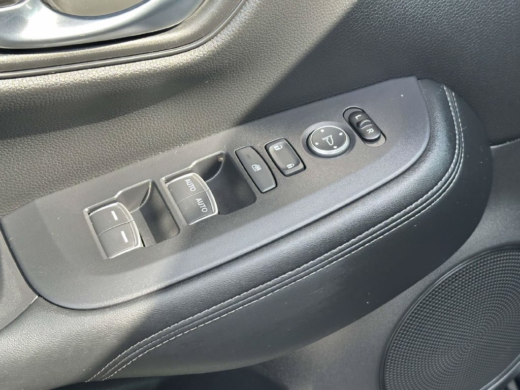 Certified 2025 Honda HR-V EX-L image 14