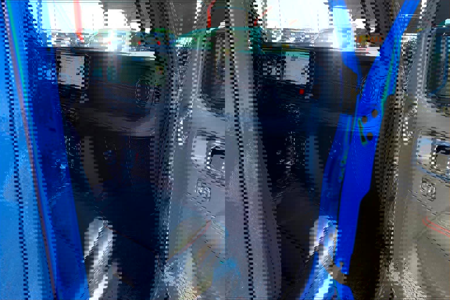 Used 2024 Jeep Wrangler Unlimited Rubicon image 19