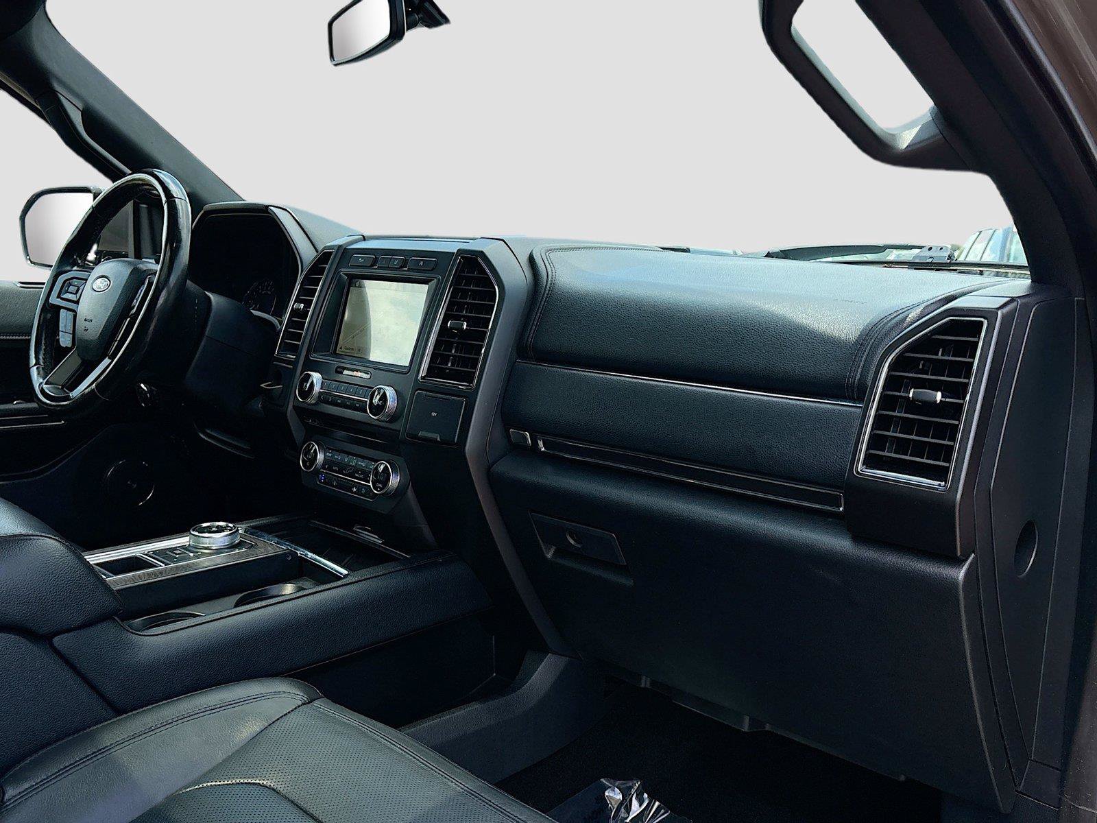 Used 2018 Ford Expedition Max Limited w/ Equipment Group 301A RWD image 31