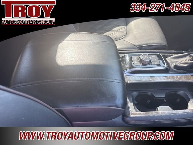 Used 2021 Nissan Armada Platinum w/ Captain's Chairs Package RWD image 35