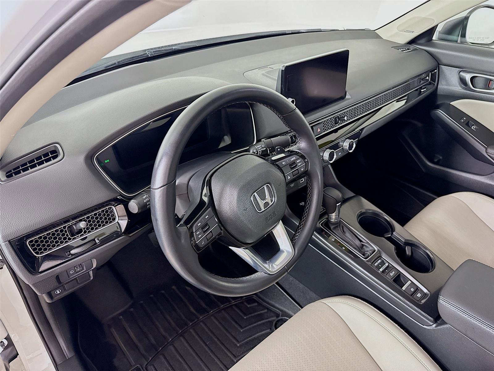 Used 2023 Honda Civic Touring image 25