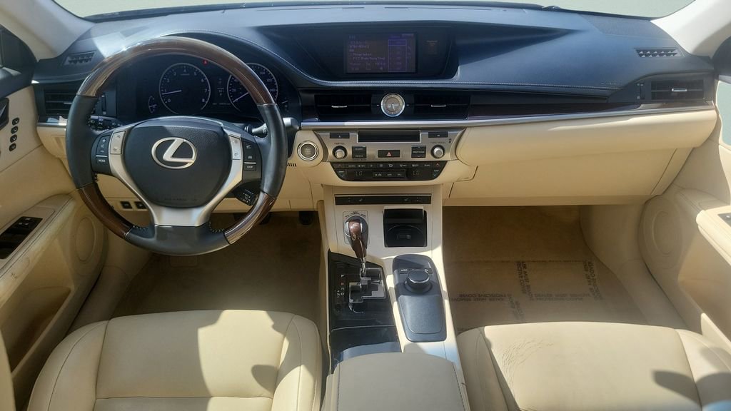 Used 2013 Lexus ES 350 w/ Premium Pkg FWD image 11