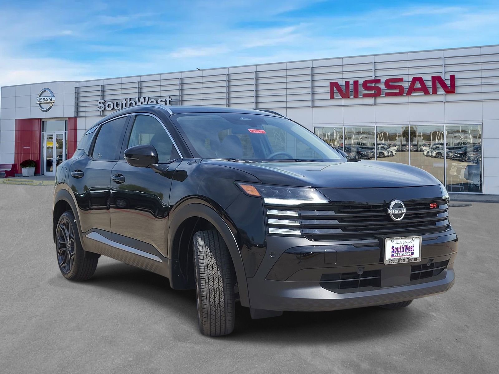 New 2026 Nissan Kicks SR FWD image 4