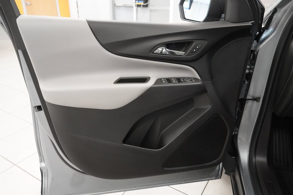 Used 2024 Chevrolet Equinox LS FWD image 17