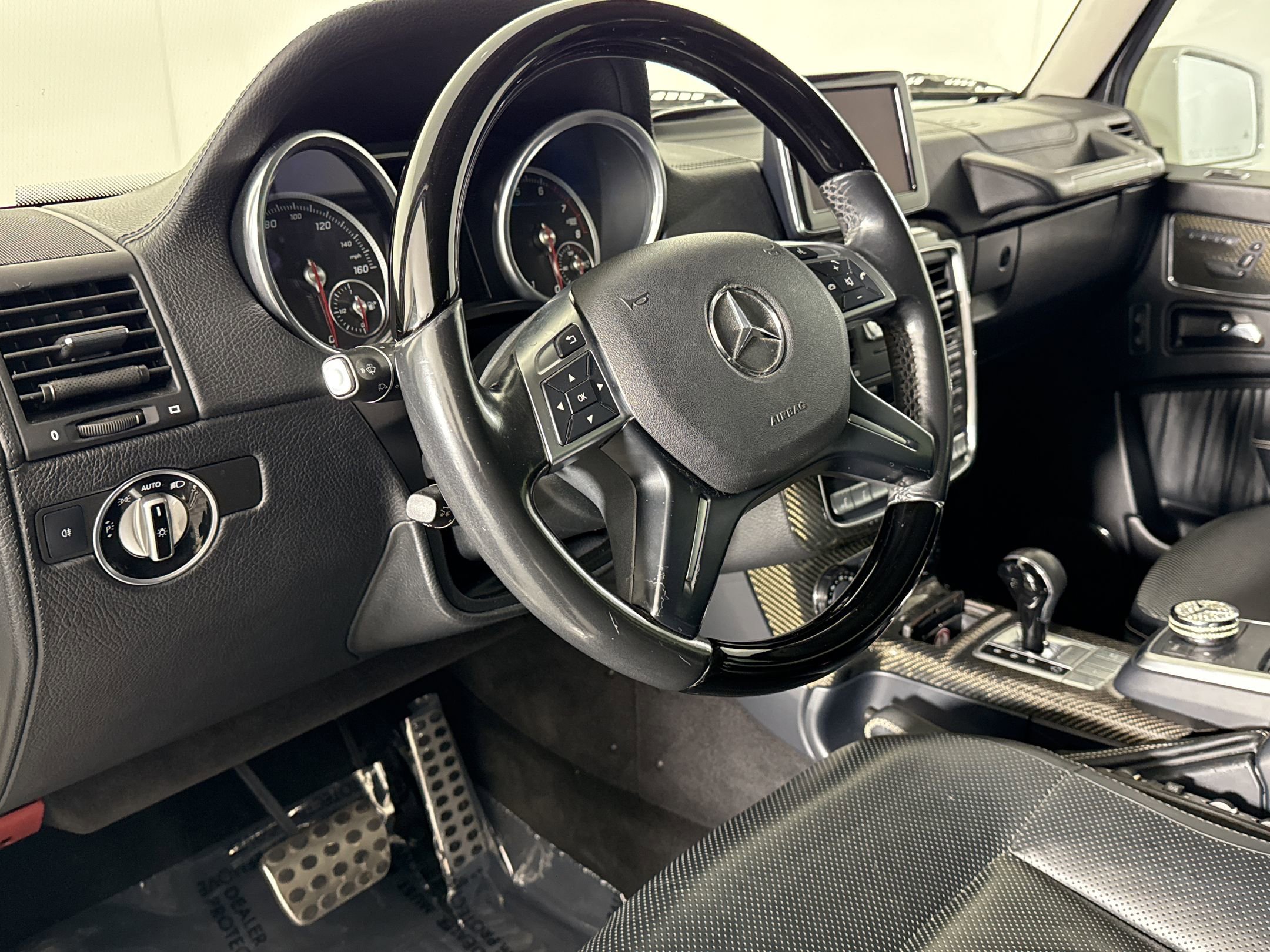 Used 2016 Mercedes-Benz G 550 image 4