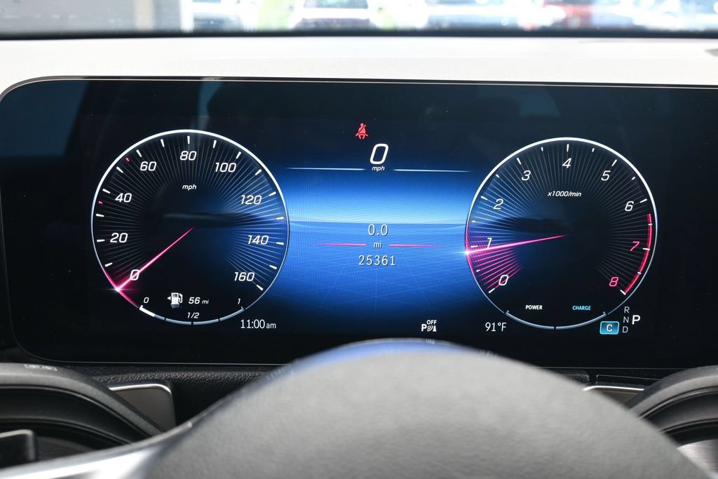 Used 2025 Mercedes-Benz GLB 250 image 27