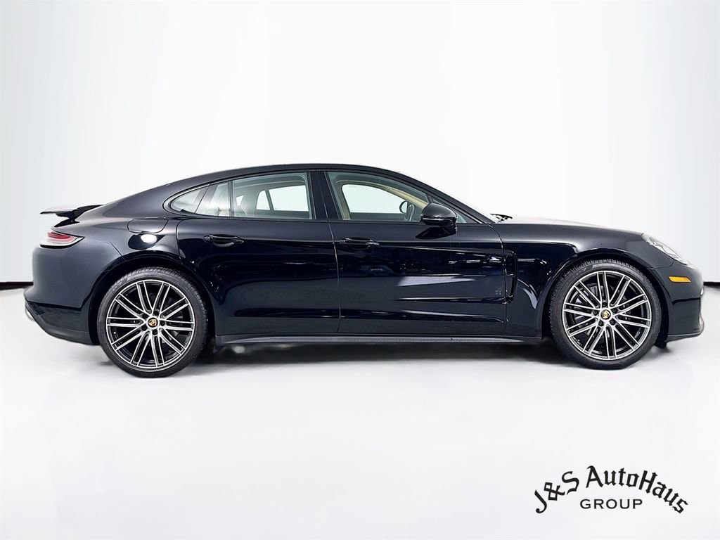 Used 2023 Porsche Panamera 4 image 8