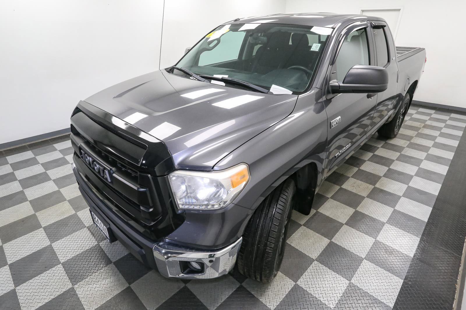 Used 2016 Toyota Tundra SR5 image 6