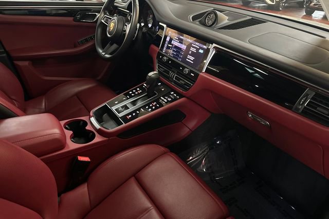 Used 2023 Porsche Macan S image 19