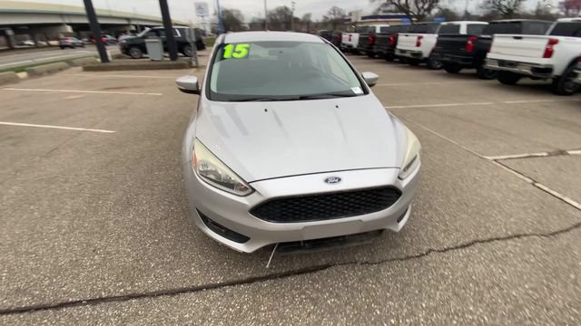 Used 2015 Ford Focus SE w/ SE Sport Package FWD image 5