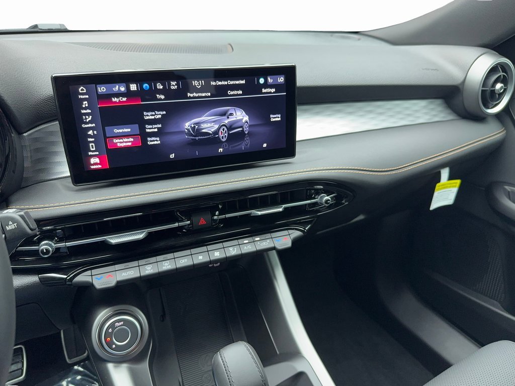 New 2025 Alfa Romeo Tonale w/ Premium Package image 20