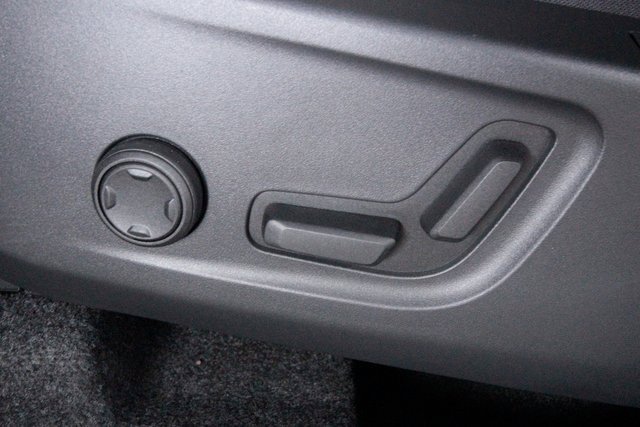 Certified 2025 Volvo XC40 B5 Core w/ Protection Package Premier image 12