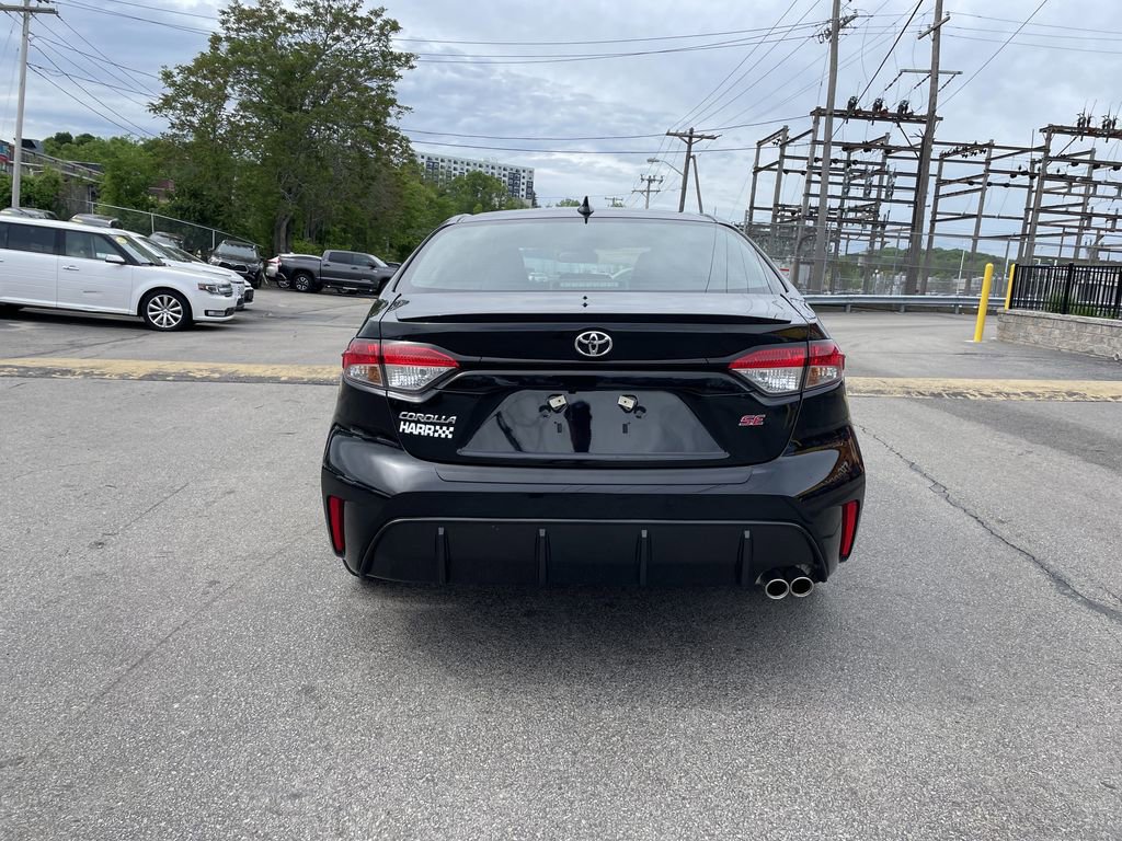 Certified 2025 Toyota Corolla SE FWD image 4