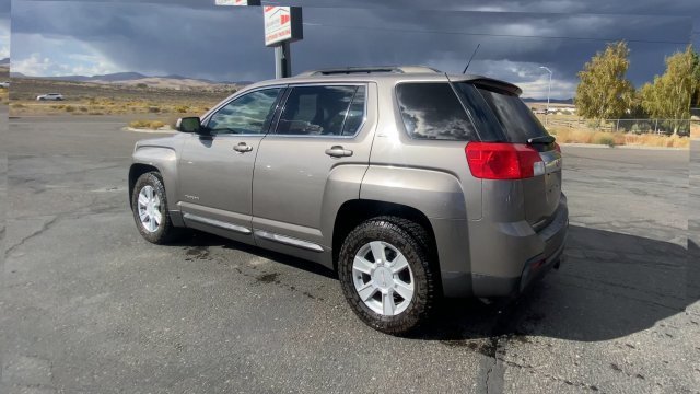 Used 2011 GMC Terrain SLE AWD/4WD image 6