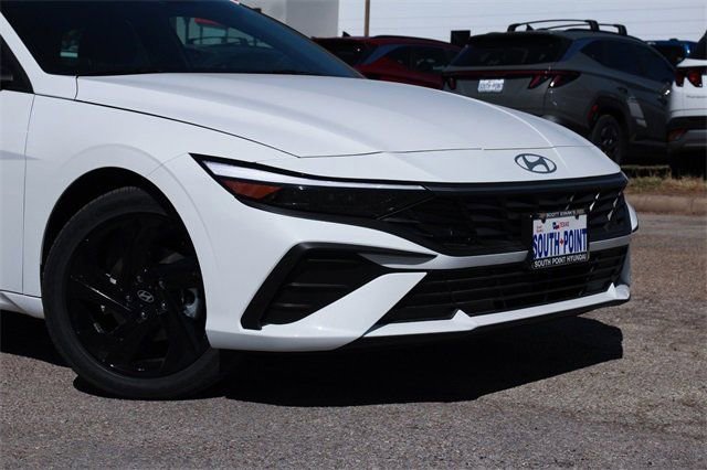 Certified 2026 Hyundai Elantra Sport image 2