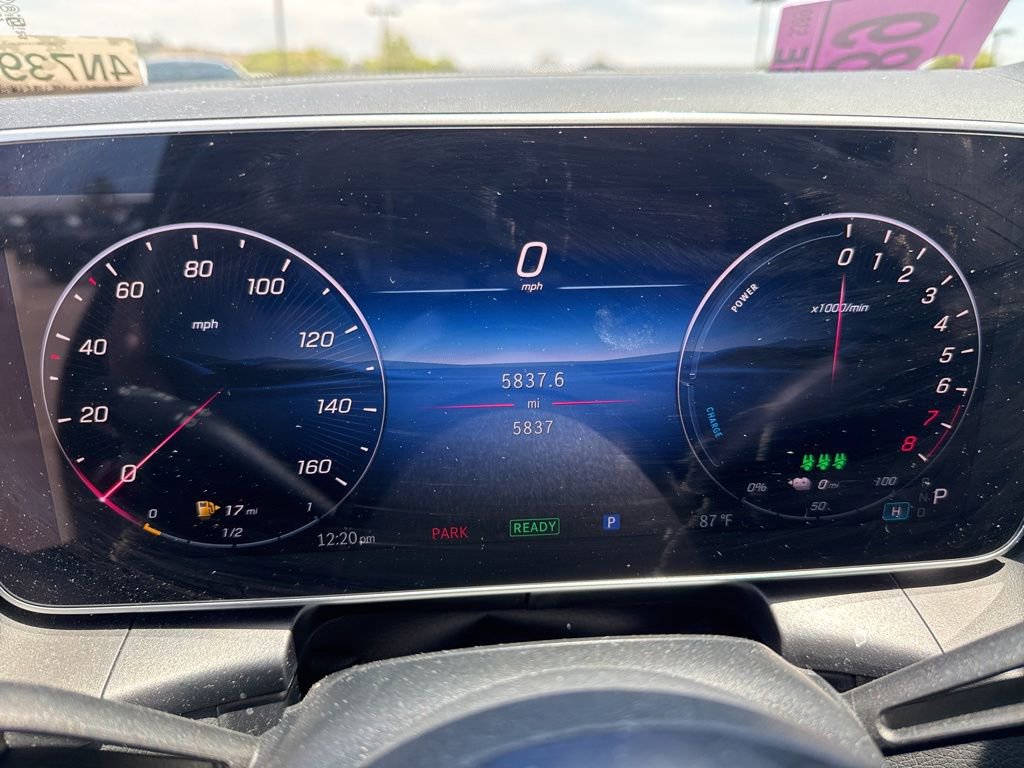 Used 2025 Mercedes-Benz GLC 350e 4MATIC image 12